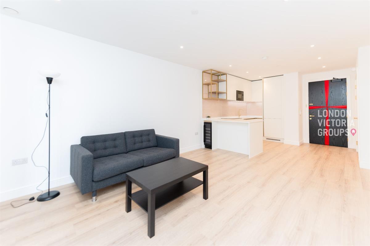1 bed property in Waterview House, 12 Quay Walk, Wembley, London